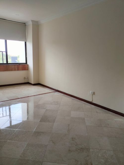 Apartamento en venta en Ciudad Jardin, Cali · foto 4 de 24