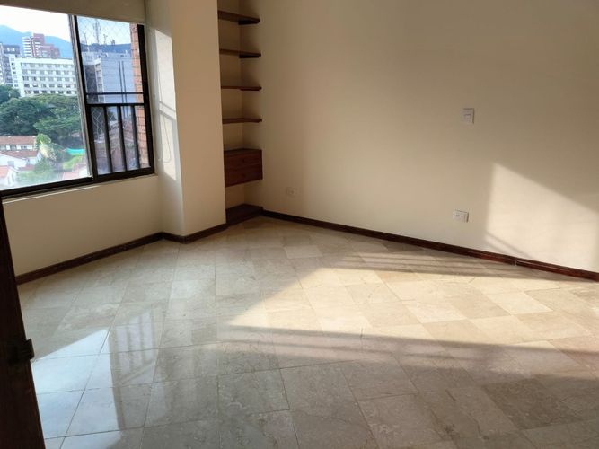 Apartamento en venta en Ciudad Jardin, Cali · foto 7 de 24