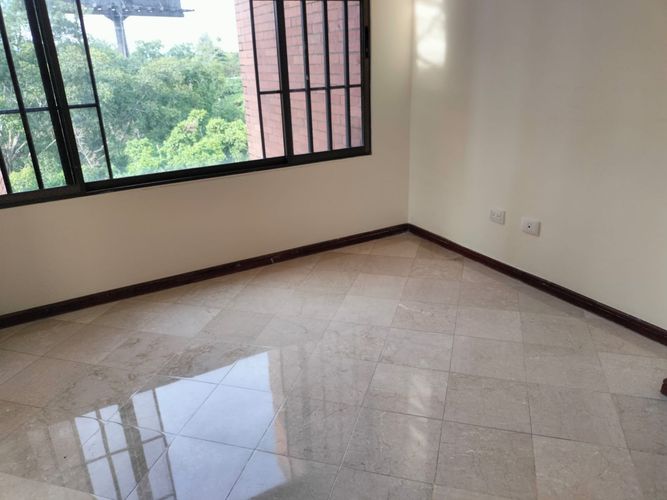 Apartamento en venta en Ciudad Jardin, Cali · foto 21 de 24