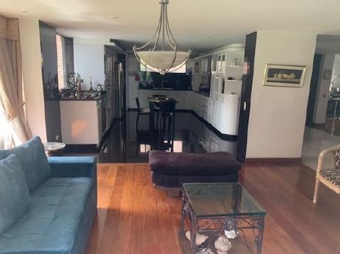 Apartamento de 4 alcobas en venta en Cerros De Suba, Bogotá, 266 m² · foto 10 de 22