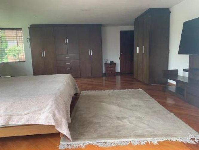 Apartamento de 4 alcobas en venta en Cerros De Suba, Bogotá, 266 m² · foto 11 de 22