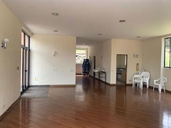 Apartamento de 4 alcobas en venta en Cerros De Suba, Bogotá, 266 m² · foto 16 de 22