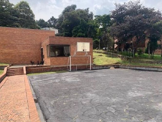 Apartamento de 4 alcobas en venta en Cerros De Suba, Bogotá, 266 m² · foto 19 de 22