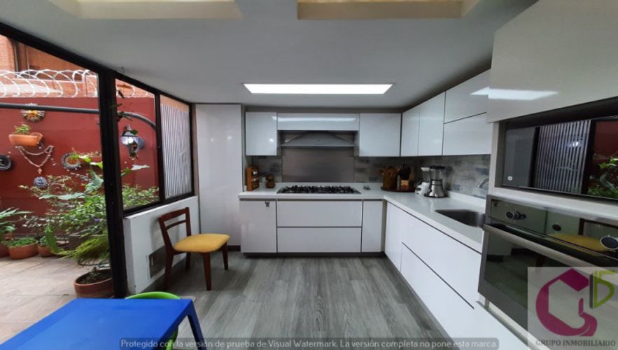 Apartamento de 3 alcobas en venta en El Retiro, Bogotá, 300 m² · foto 12 de 24