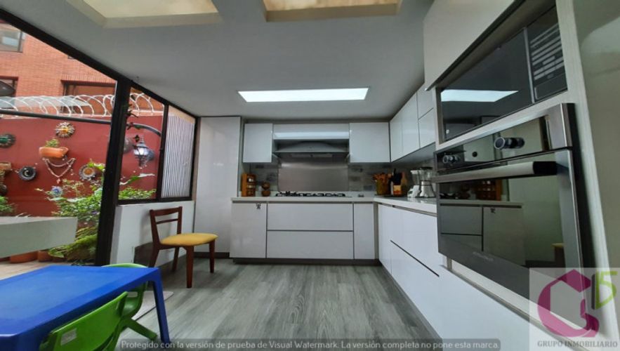 Apartamento de 3 alcobas en venta en El Retiro, Bogotá, 300 m² · foto 13 de 24