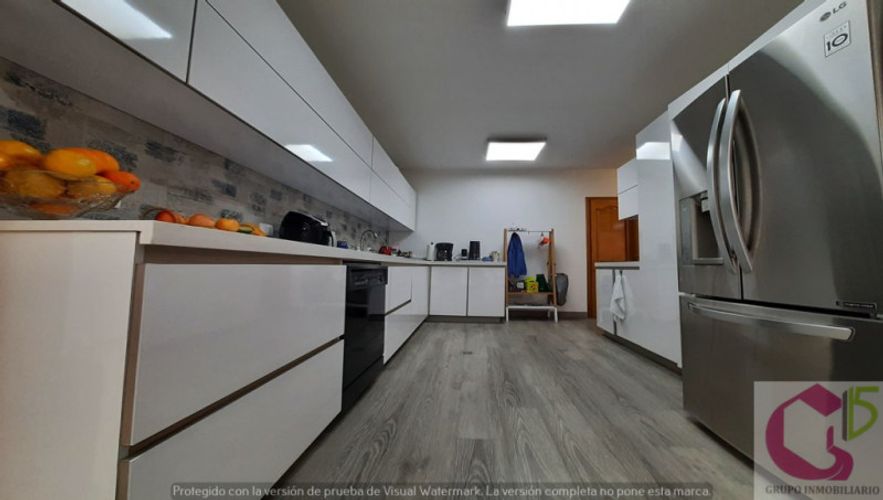 Apartamento de 3 alcobas en venta en El Retiro, Bogotá, 300 m² · foto 16 de 24