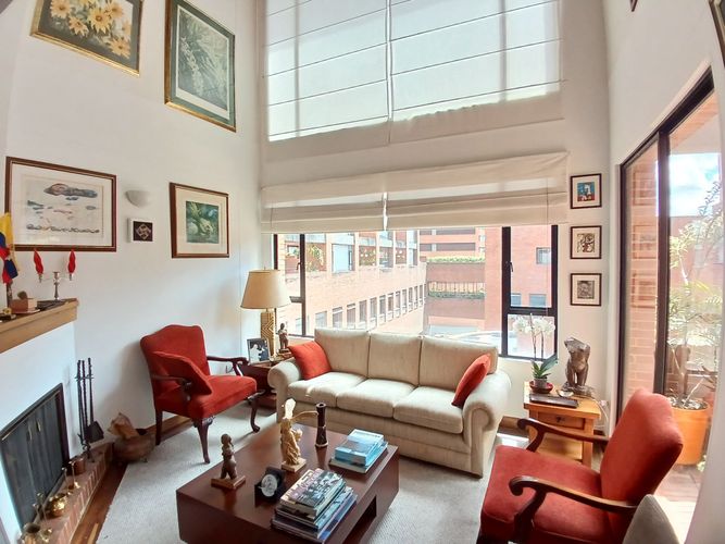 Apartamento de 1 alcoba en venta en Parque Central Bavaria, Bogotá, 96 m² · foto 3 de 22
