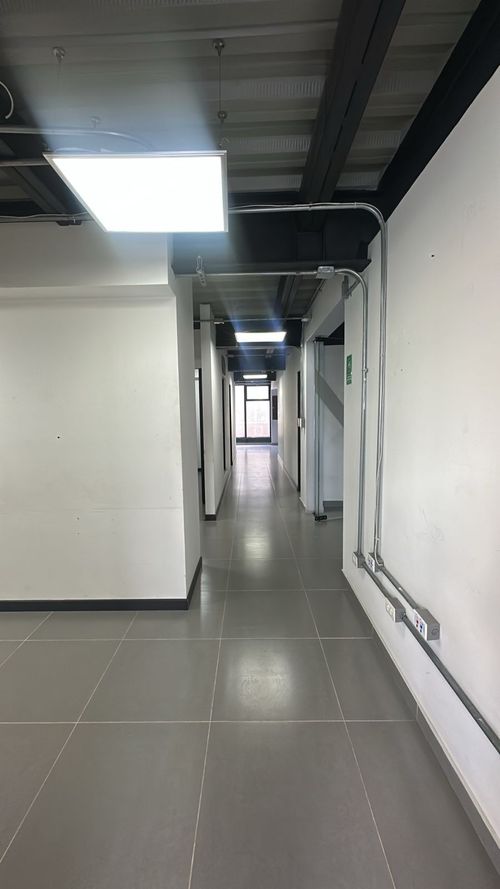 Edificio en arriendo en Cc Centro Chia, Chía, 862 m² · foto 3 de 24