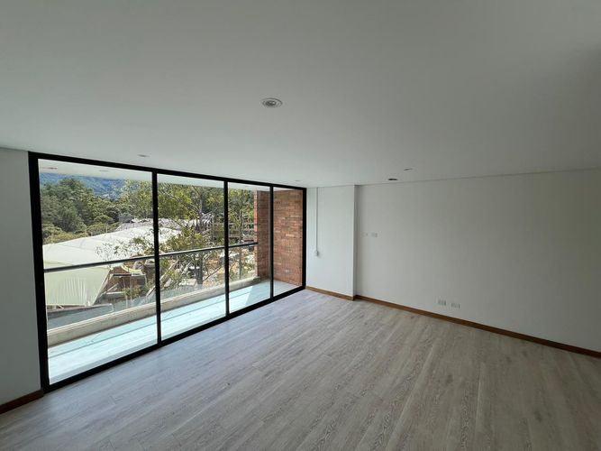 Apartamento de 1 alcoba en venta en Los Salados, El Retiro, 94 m² · foto 2 de 19