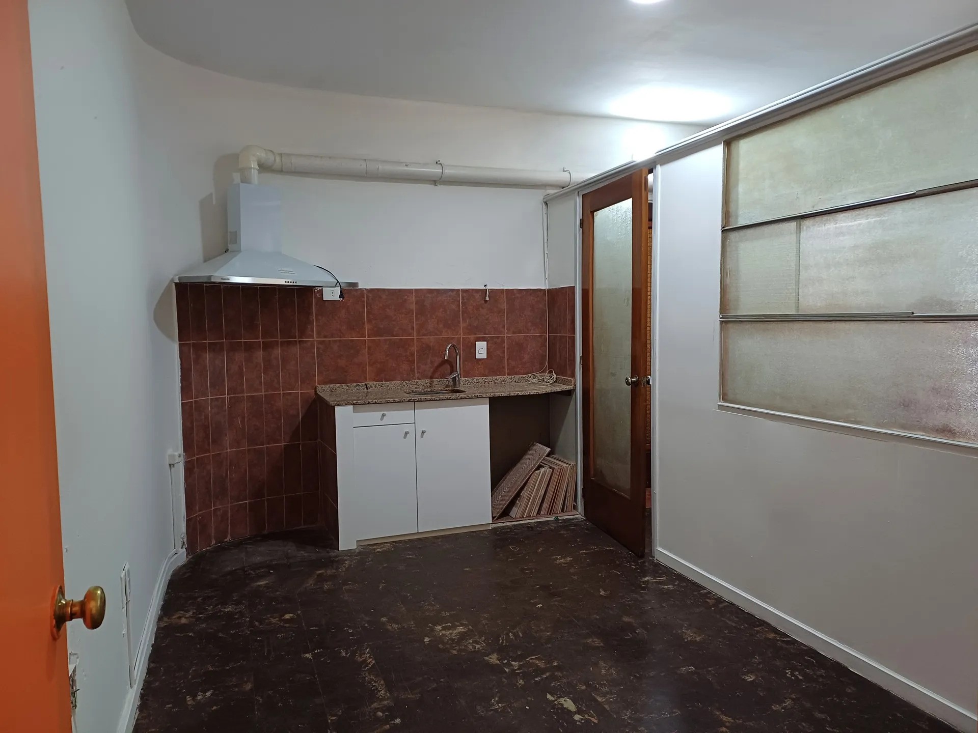 Alquiler Apartamento 1 dormitorio en Ciudad Vieja, sin gastos comunes · Foto 3
