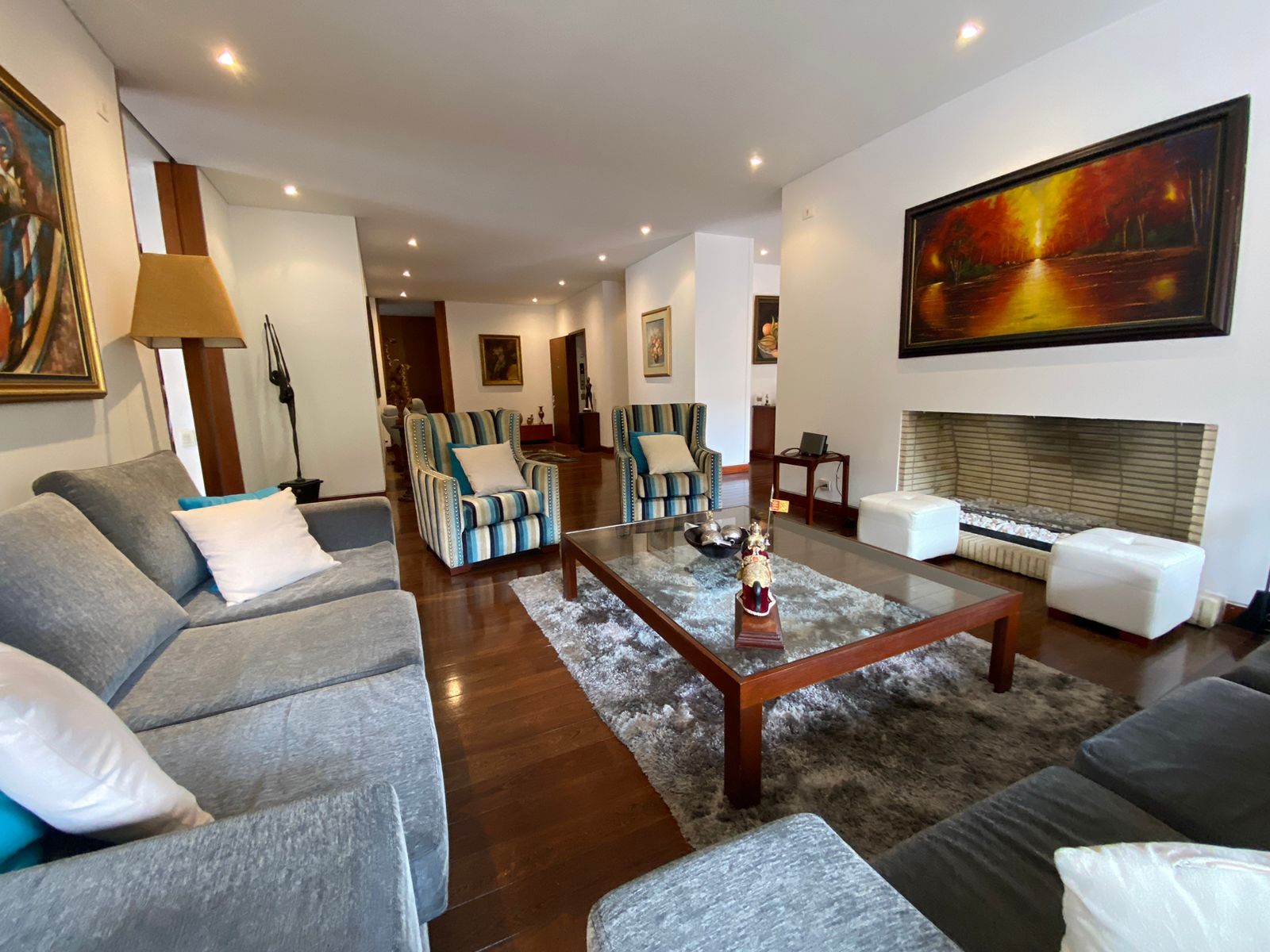 Apartamento en venta en Los Rosales, Bogotá · foto 7 de 24