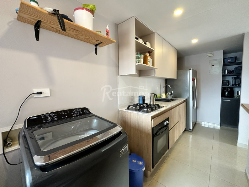 Apartamento en arriendo en Castropol, Medellín · foto 17 de 19