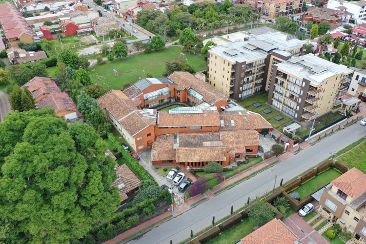 $8.200.000.000 en Los Cedros