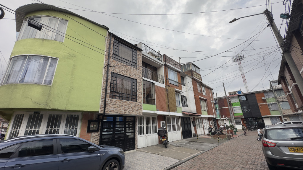 Casa en venta en Boita, Bogotá · foto 2 de 24