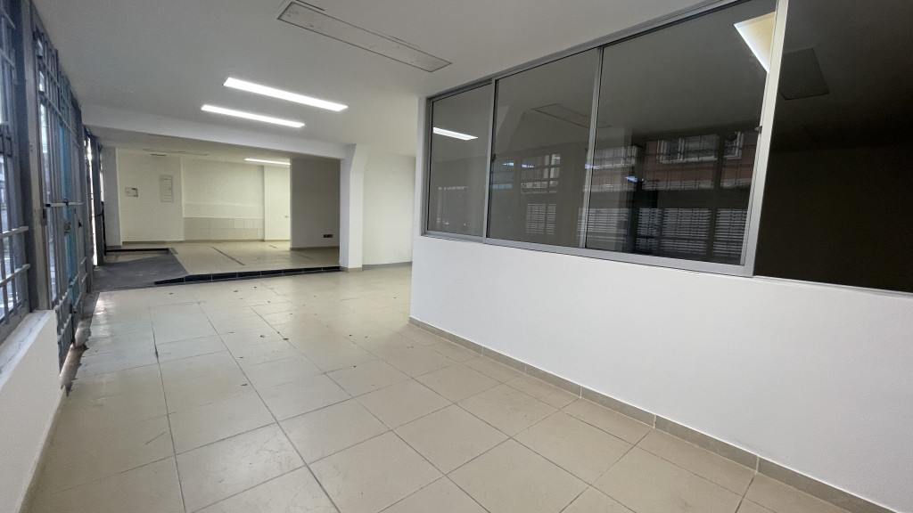 Casa en venta en Normandia, Bogotá · foto 2 de 24