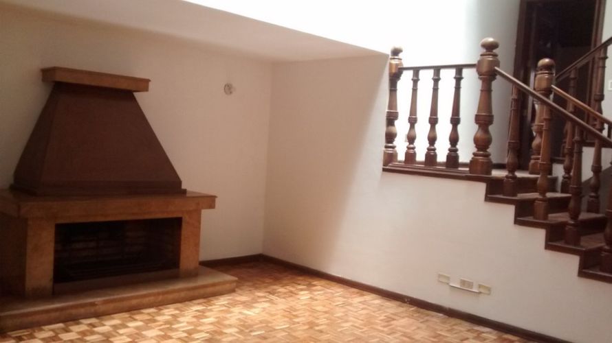 Casa en venta en Nueva Autopista, Bogotá · foto 2 de 24