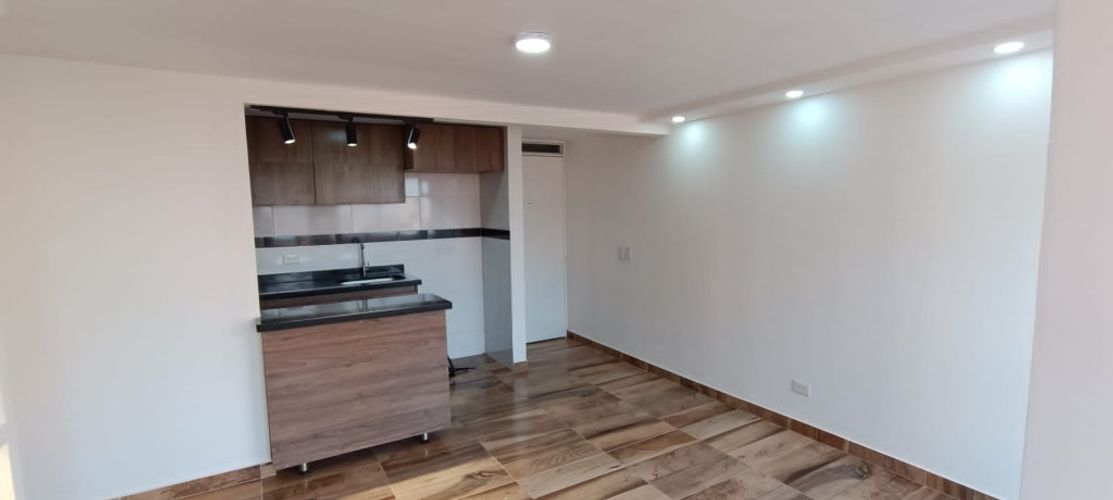 Apartamento de 3 alcobas en venta en La Prosperidad, Madrid, 57 m² · foto 4 de 24