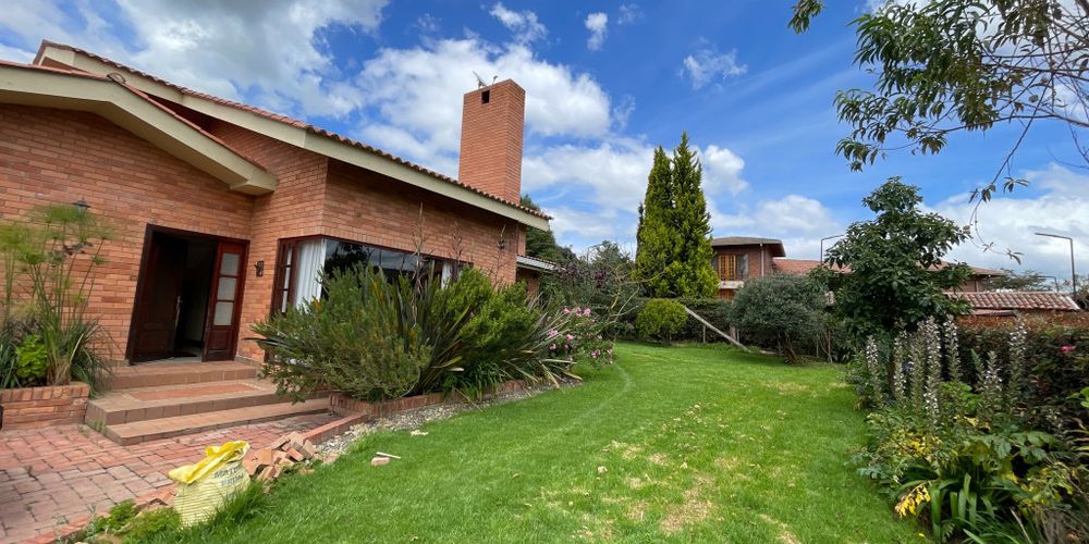 Casa de 5 alcobas en venta en Samaria, Chía, 230 m² · foto 3 de 24