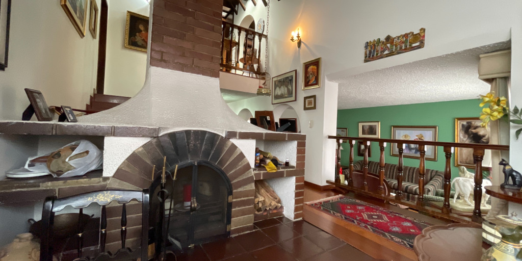 Casa en venta en La Carolina, Bogotá · foto 8 de 24