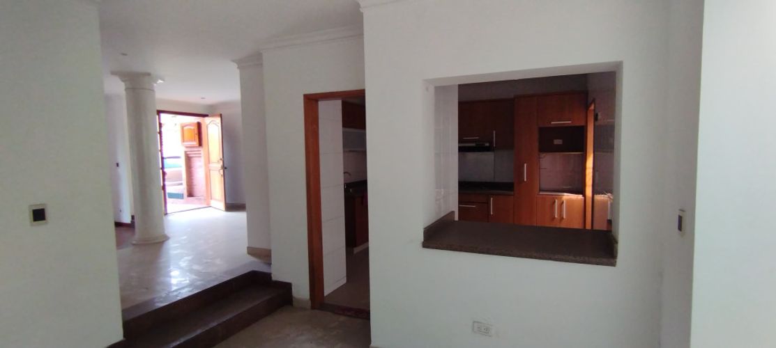 Casa de 4 alcobas en venta en Altos De Rio Frio, Chía, 200 m² · foto 4 de 24