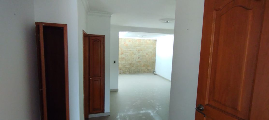 Casa de 4 alcobas en venta en Altos De Rio Frio, Chía, 200 m² · foto 8 de 24