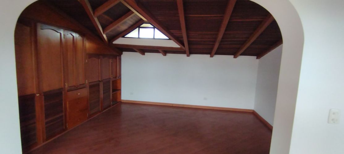Casa de 4 alcobas en venta en Altos De Rio Frio, Chía, 200 m² · foto 21 de 24