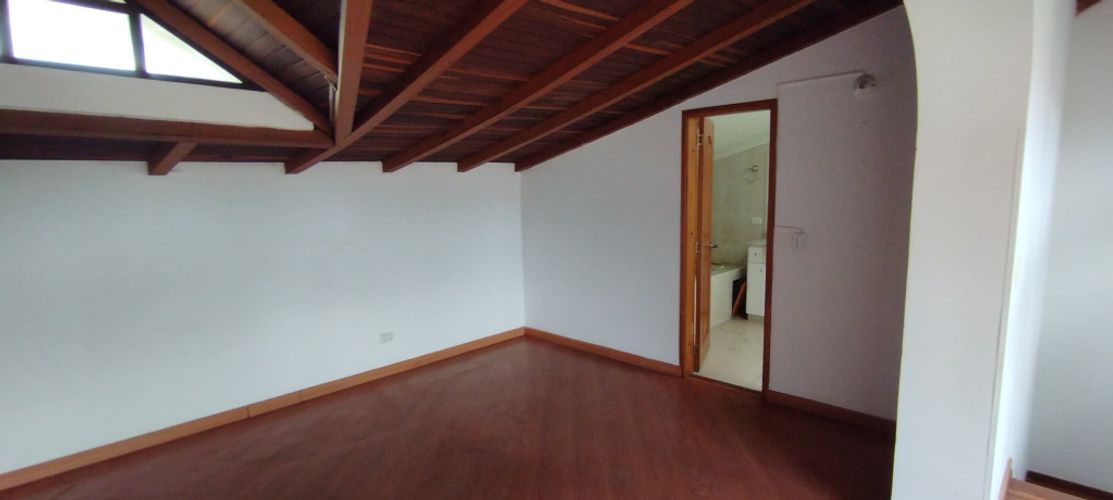 Casa de 4 alcobas en venta en Altos De Rio Frio, Chía, 200 m² · foto 23 de 24
