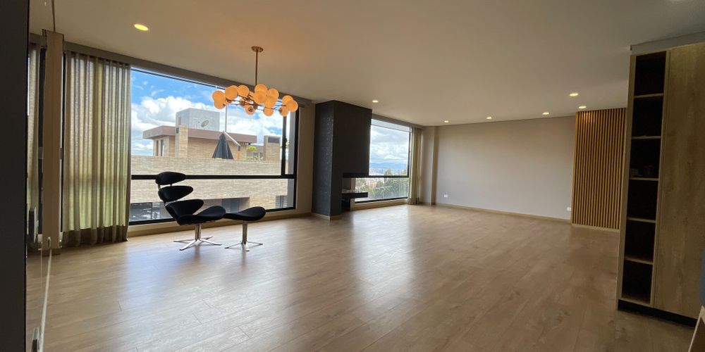Apartamento en venta en Los Rosales, Bogotá · foto 2 de 24