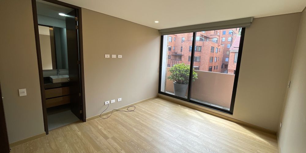 Apartamento en venta en Los Rosales, Bogotá · foto 15 de 24