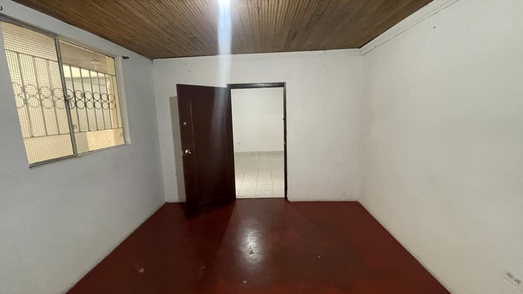 Casa en venta en Fontibon, Bogotá · foto 4 de 24