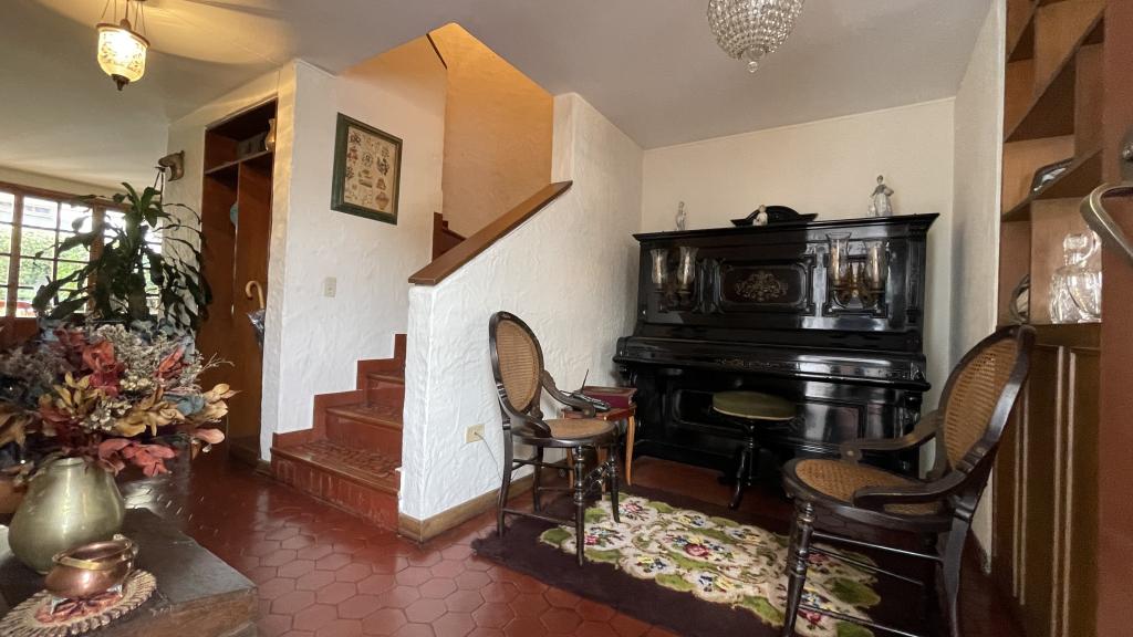 Casa en venta en Pontevedra, Bogotá · foto 2 de 24