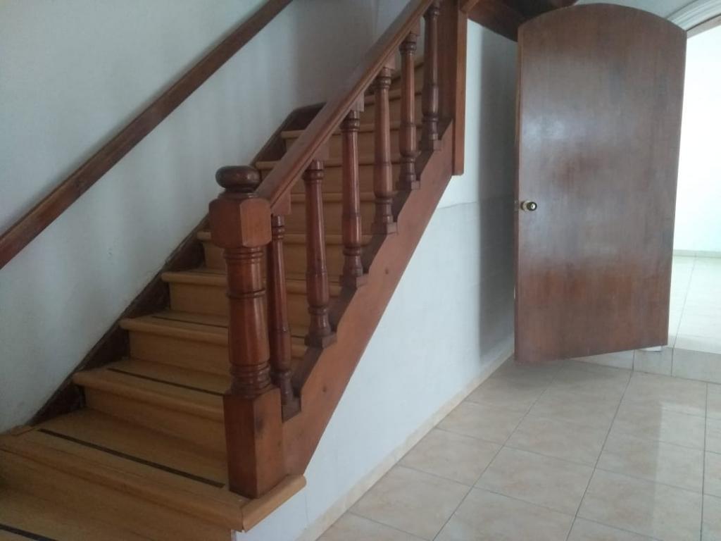 Casa en venta en San Felipe, Bogotá · foto 4 de 24