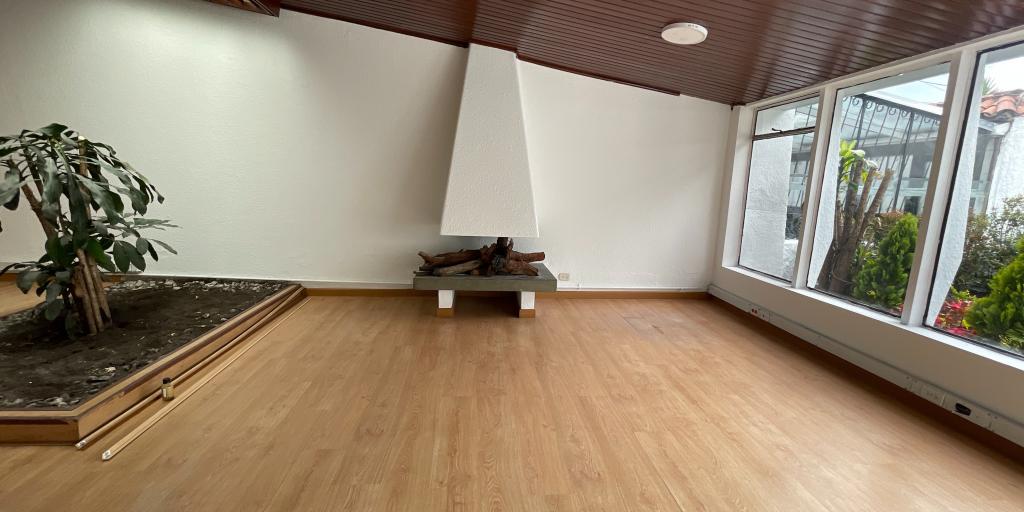Casa en venta en Modelia, Bogotá · foto 2 de 24