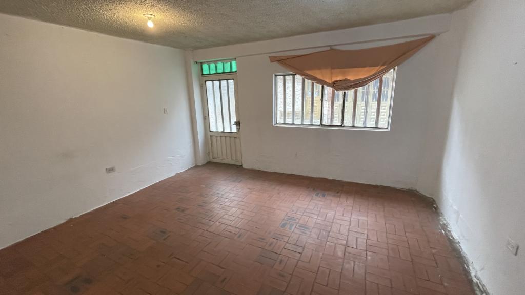 Casa en venta en Perpetuo Socorro, Bogotá · foto 6 de 24