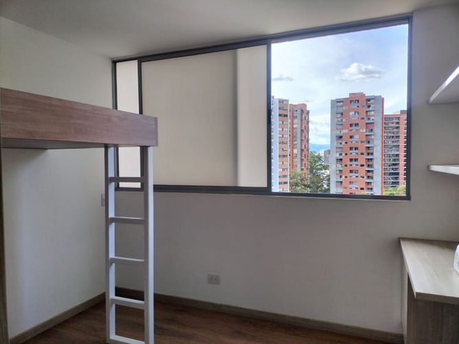 Apartamento de 3 alcobas en arriendo en El Poblado, Medellín, 108 m² · foto 11 de 18
