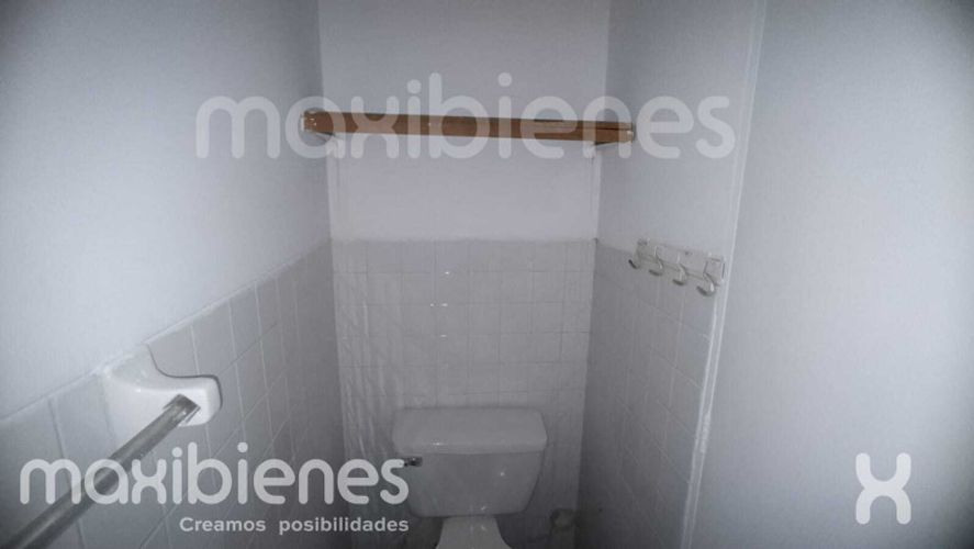 Local en arriendo en Bombona No.1, Medellín, 25 m² · foto 3 de 9