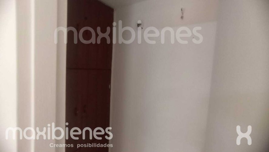 Local en arriendo en Bombona No.1, Medellín, 25 m² · foto 6 de 9