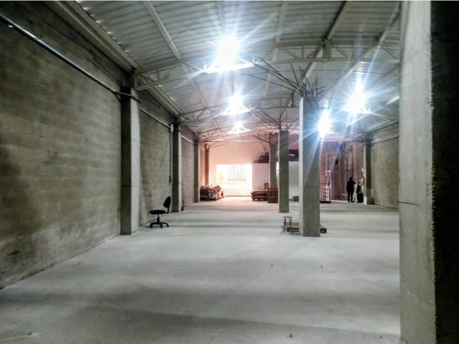 Bodega en arriendo en Cabecera San Antonio De Prado, Medellín, 320 m² · foto 8 de 13