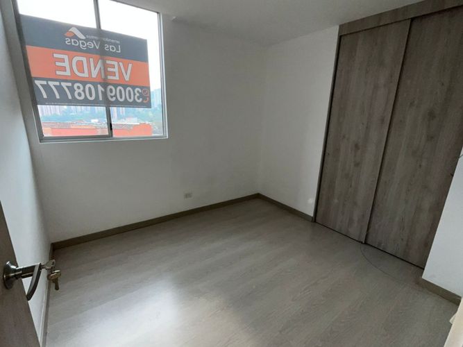 Apartamento de 2 alcobas en venta en Las Antillas, Envigado, 67 m² · foto 12 de 24