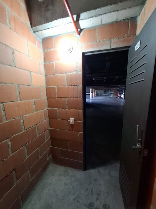 Apartamento de 2 alcobas en venta en Las Antillas, Envigado, 67 m² · foto 16 de 24
