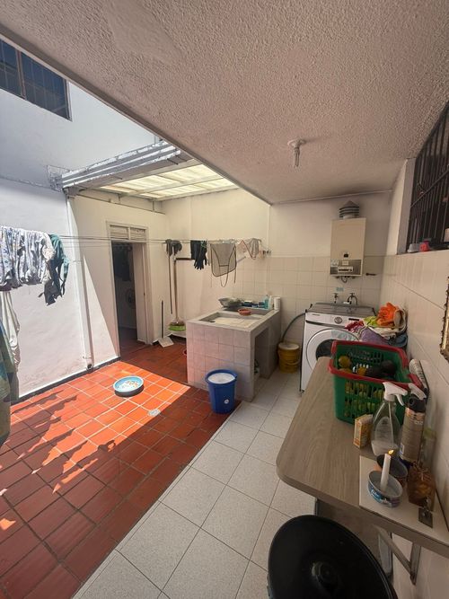 Casa de 6 alcobas en venta en La Ceiba, Bucaramanga, 230 m² · foto 11 de 24