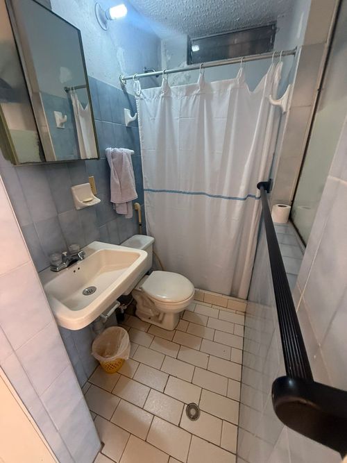 Casa de 6 alcobas en venta en La Ceiba, Bucaramanga, 230 m² · foto 15 de 24