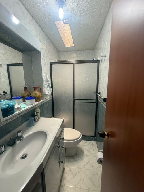 Casa de 6 alcobas en venta en La Ceiba, Bucaramanga, 230 m² · foto 19 de 24