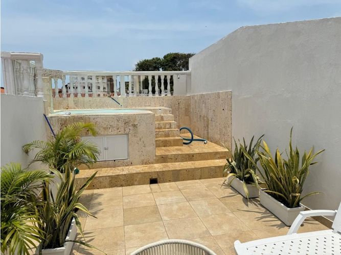 Casa de 8 alcobas en venta en El Centro, Cartagena, 560 m² · foto 4 de 13