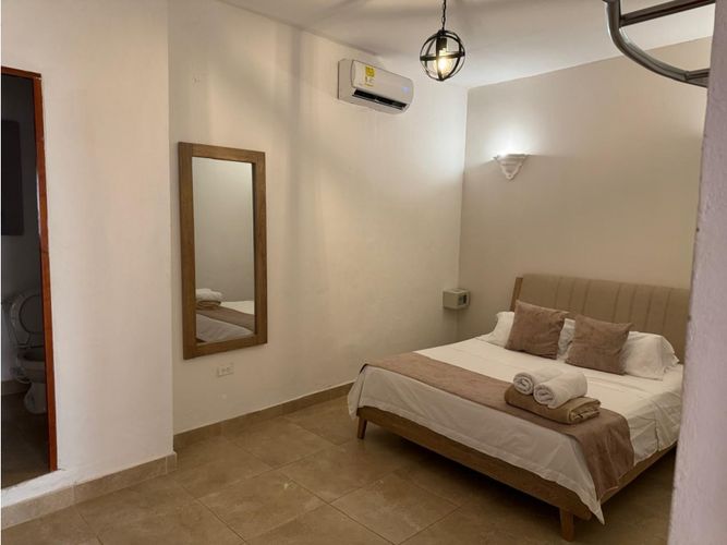 Casa de 8 alcobas en venta en El Centro, Cartagena, 560 m² · foto 8 de 13