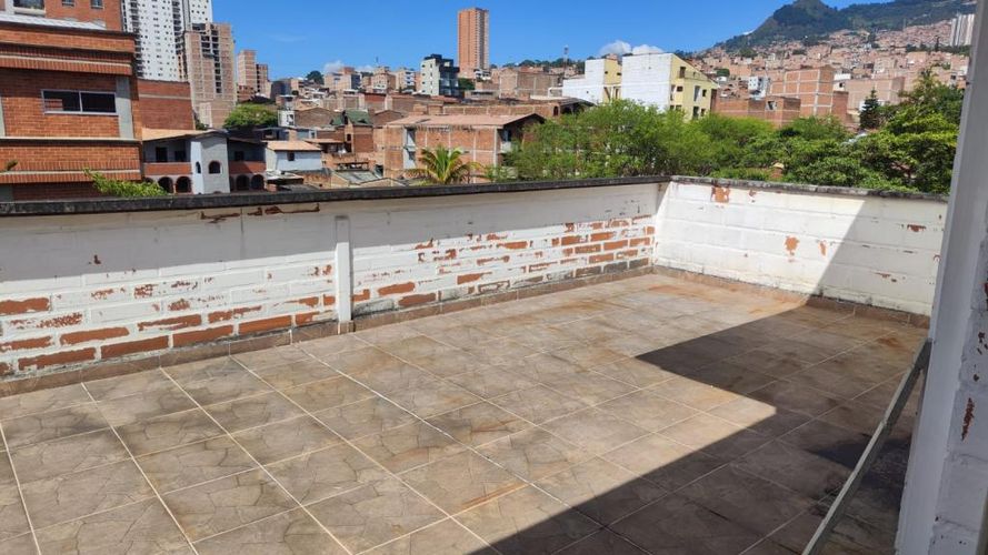 Bodega en venta en Cabañas, Bello, 800 m² · foto 15 de 22