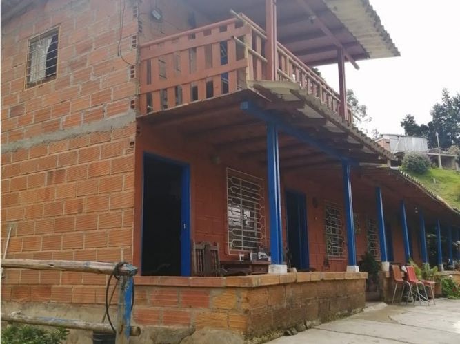 Finca en venta en Toldas, Guarne, 200 m² · foto 2 de 24