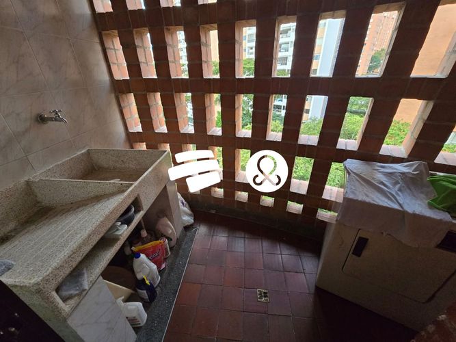 Apartamento de 3 alcobas en venta en La Florida, Medellín, 190 m² · foto 11 de 24