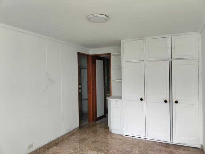 Apartamento de 3 alcobas en arriendo en El Poblado, Medellín, 118 m² · foto 8 de 14