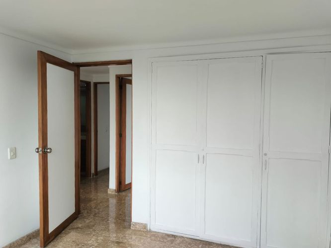 Apartamento de 3 alcobas en arriendo en El Poblado, Medellín, 118 m² · foto 12 de 14